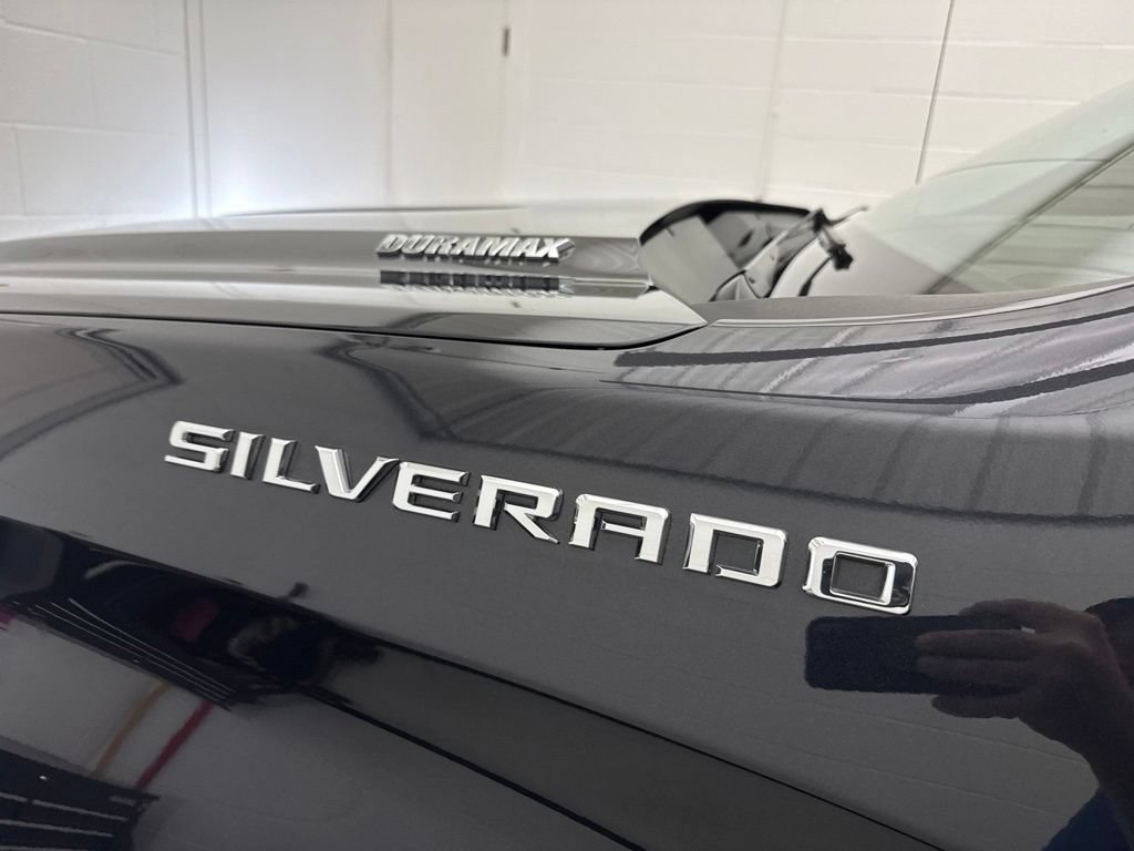 Used 2023 Chevrolet Silverado 1500 RST w/ Convenience Package II AWD/4WD image 11