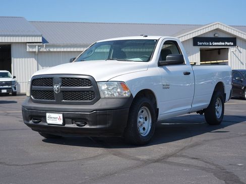 Used 2018 RAM 1500 Express AWD/4WD image 7