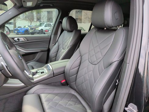 Certified 2025 BMW X5 xDrive40i w/ Premium Package image 25