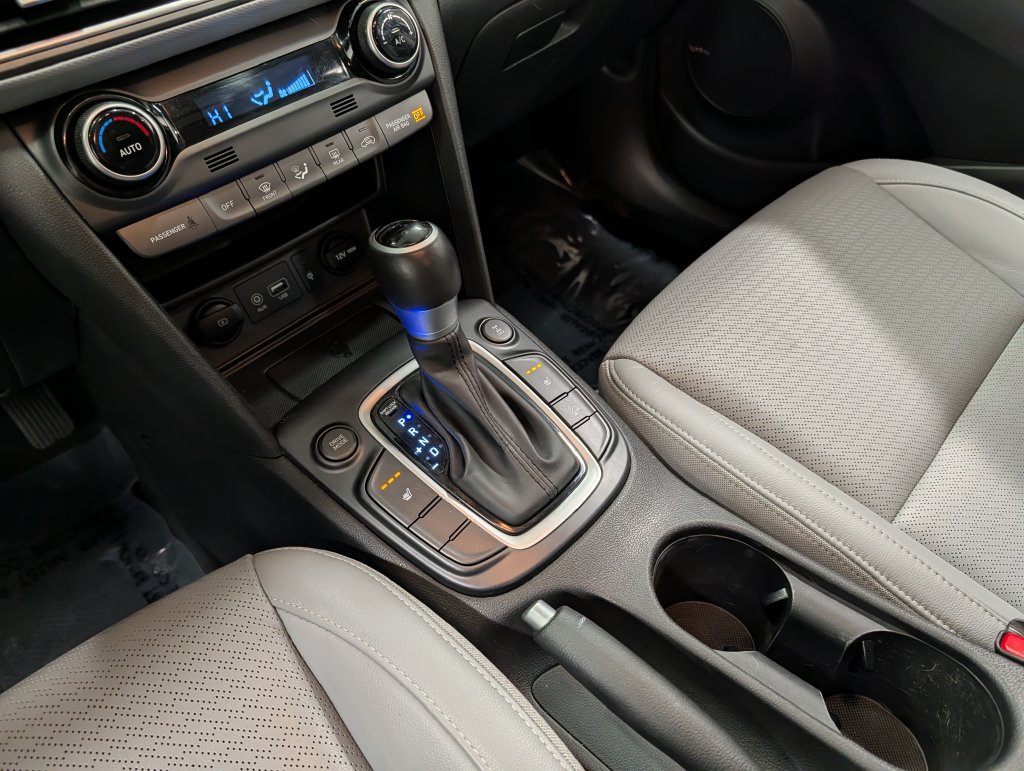 Used 2020 Hyundai Kona Limited AWD/4WD image 14