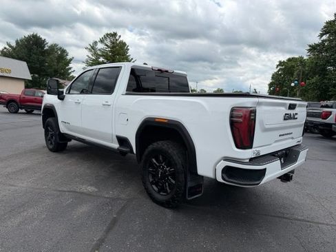 Used 2024 GMC Sierra 2500 AT4 w/ Technology Package AWD/4WD image 16