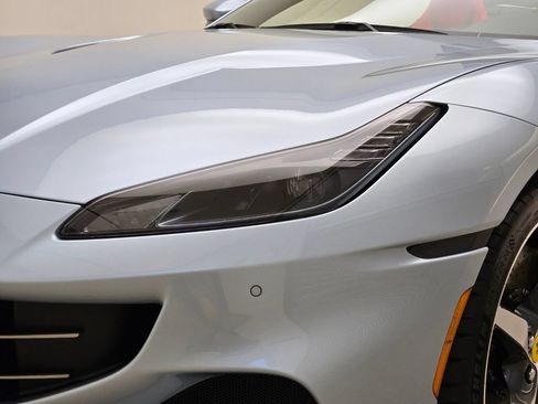 Used 2023 Ferrari Portofino M RWD image 5