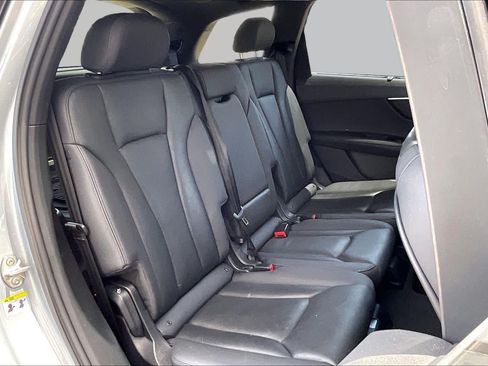 Used 2023 Audi Q7 2.0T Premium Plus w/ Premium Plus Package AWD/4WD image 19