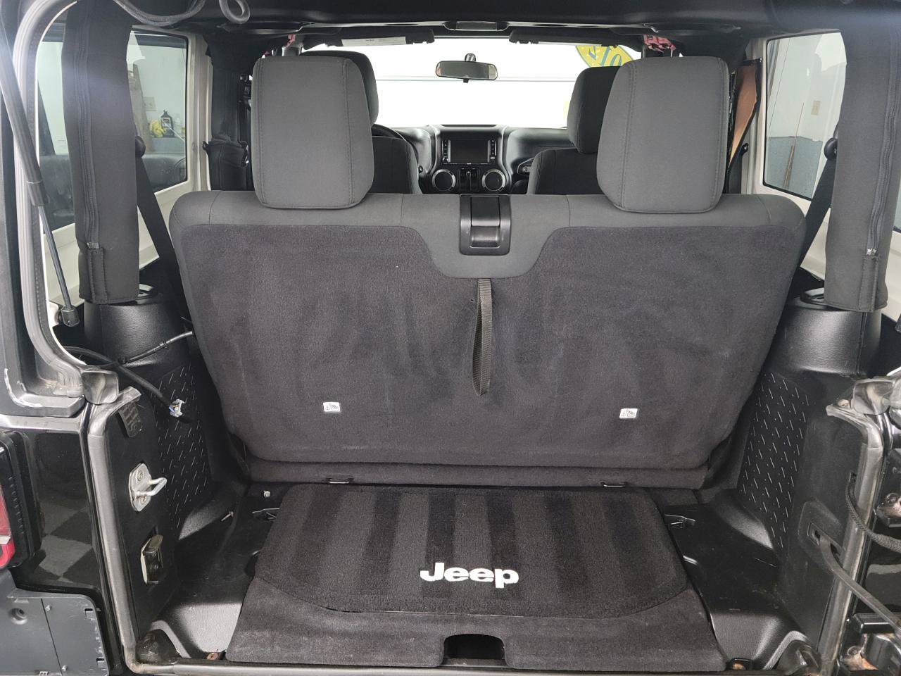 Used 2012 Jeep Wrangler Sport AWD/4WD image 13