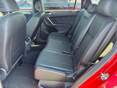 Used 2024 Volkswagen Tiguan SE R-Line w/ MDO Package, Two-Row AWD/4WD image 10