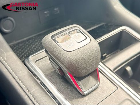Used 2023 Nissan Pathfinder SV w/ SV Premium Package AWD/4WD image 21
