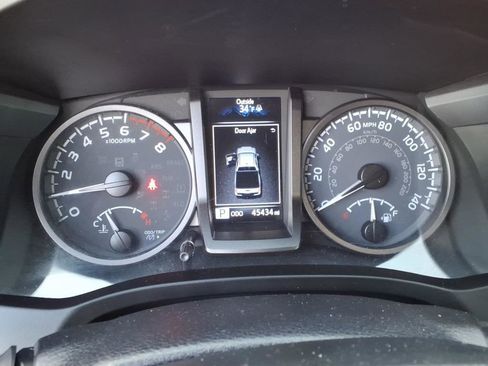 Certified 2021 Toyota Tacoma TRD Sport w/ Technology Package image 30