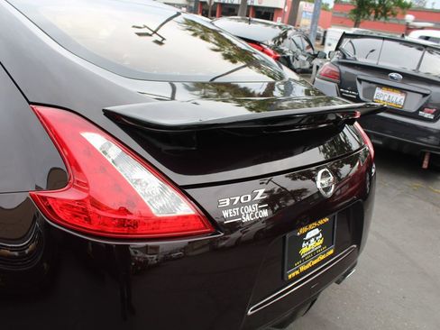 Used 2015 Nissan 370Z Coupe RWD image 15