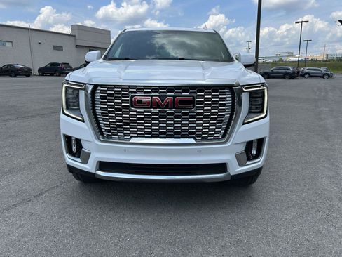 Used 2023 GMC Yukon Denali AWD/4WD image 7