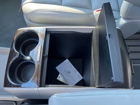 Used 2020 Toyota Sienna XLE image 24