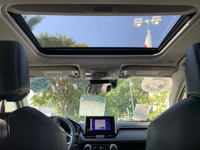 Used 2023 Toyota RAV4 XLE Premium AWD/4WD image 32