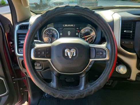 Used 2019 RAM 1500 Laramie RWD image 17