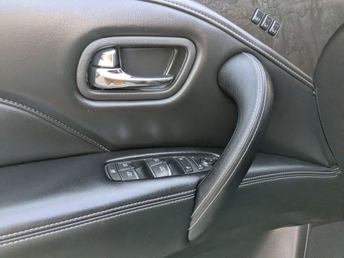 Used 2024 INFINITI QX80 Luxe image 14