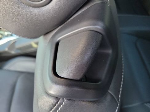Used 2016 Chevrolet Camaro LT RWD image 12