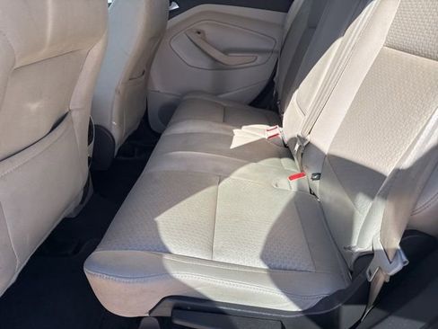 Used 2018 Ford Escape SE FWD image 18