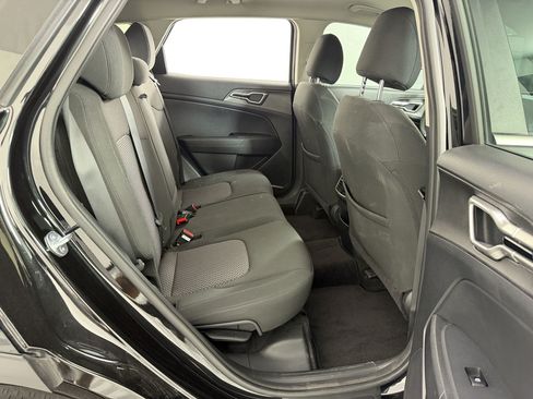 Used 2023 Kia Sportage LX AWD/4WD image 28