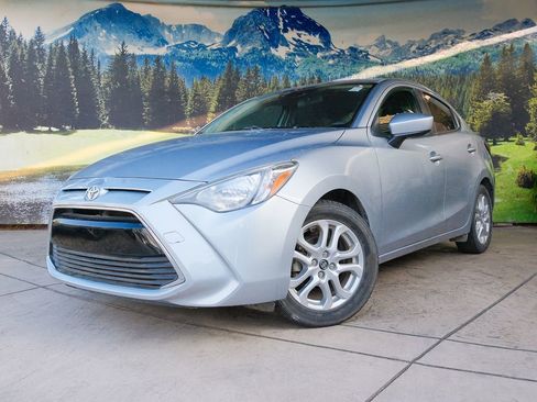 Used 2017 Toyota Yaris iA FWD image 1