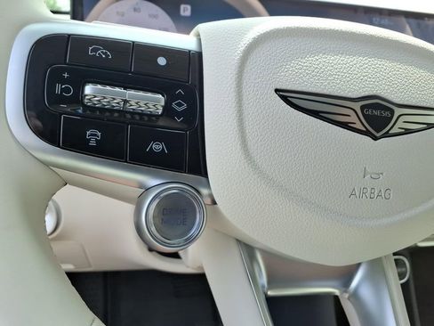 New 2026 Genesis GV60 RWD image 18