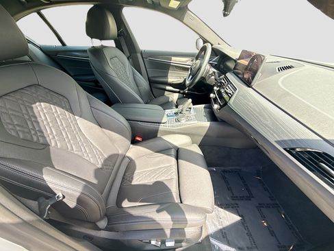 Used 2023 BMW 540i xDrive w/ Convenience Package AWD/4WD image 32