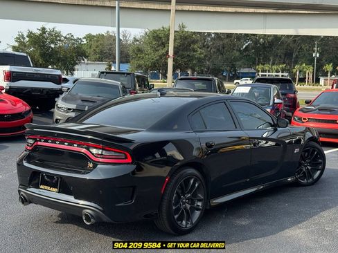 Used 2021 Dodge Charger Scat Pack w/ Plus Group RWD image 7