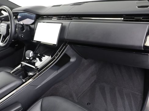 Used 2025 Land Rover Range Rover Sport SE AWD/4WD image 21
