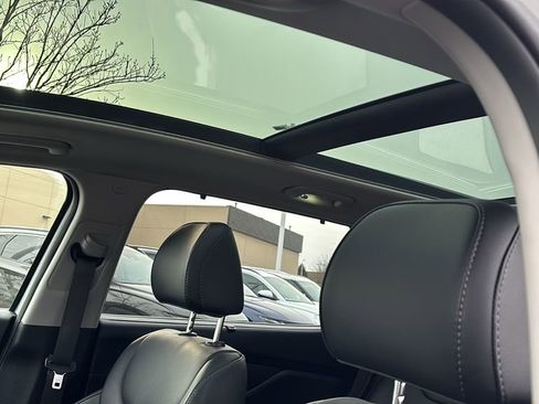 Used 2023 Hyundai Santa Fe SEL w/ Premium Package image 24