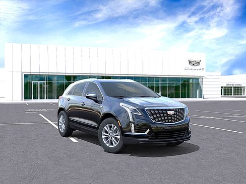 New 2025 Cadillac XT5 Luxury image 1