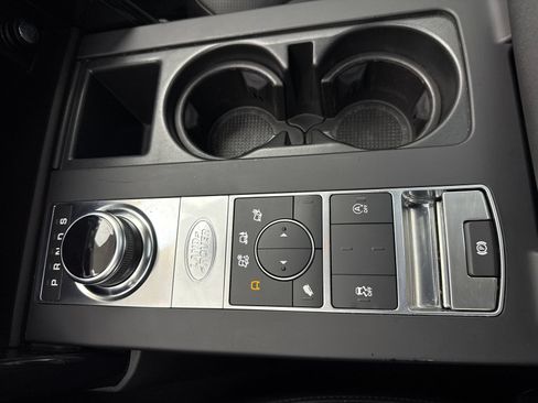 Used 2020 Land Rover Discovery SE AWD/4WD image 30