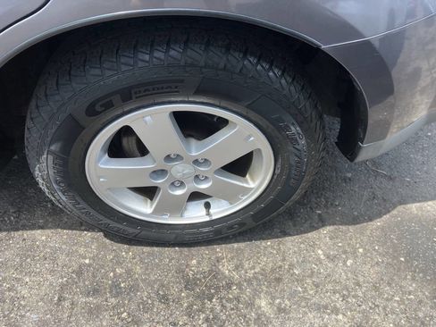 Used 2009 Mitsubishi Outlander ES image 12