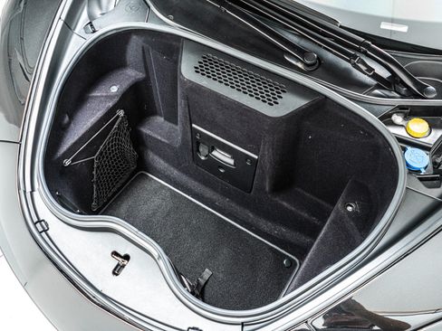Used 2020 McLaren 570S Spider RWD image 17