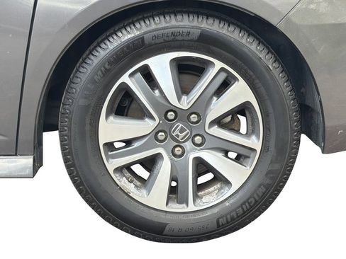 Used 2015 Honda Odyssey Touring Elite image 27