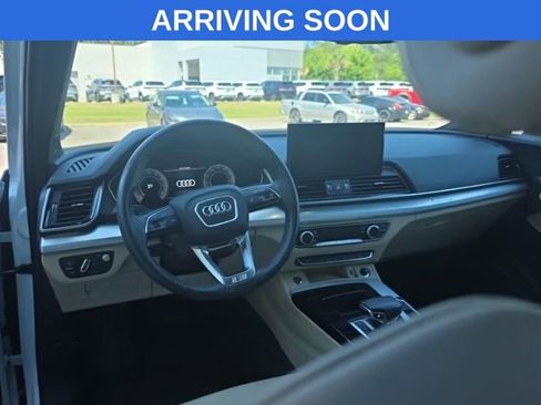 Used 2024 Audi Q5 2.0T Prestige w/ Prestige Package AWD/4WD image 6