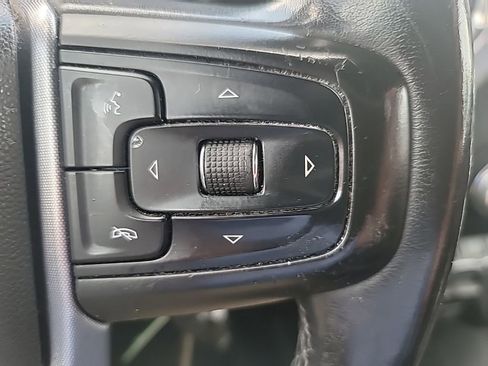 Used 2019 GMC Sierra 1500 SLE w/ X31 Off-Road Package AWD/4WD image 22