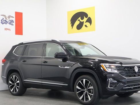 New 2026 Volkswagen Atlas SEL Premium R-Line AWD/4WD image 1