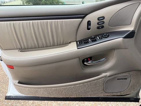 Used 2000 Buick Park Avenue Ultra w/ Gran Touring Pkg image 13