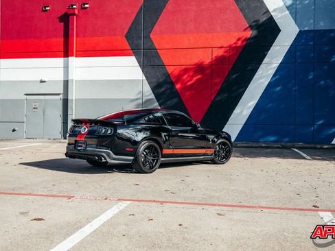 Used 2011 Ford Mustang Shelby GT500 w/ SVT Performance Pkg image 21