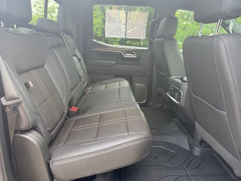 Used 2026 Chevrolet Silverado 1500 High Country w/ Technology Package AWD/4WD image 17