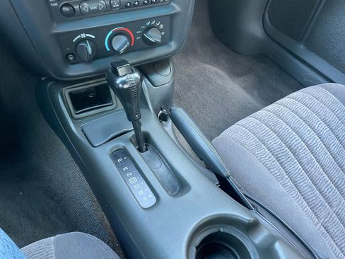 Used 1997 Chevrolet Camaro Z28 image 10