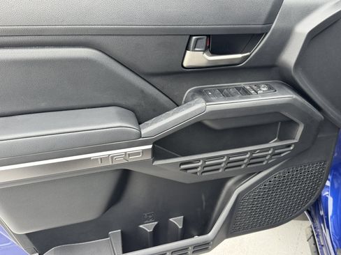 New 2025 Toyota Tacoma TRD Off-Road image 18