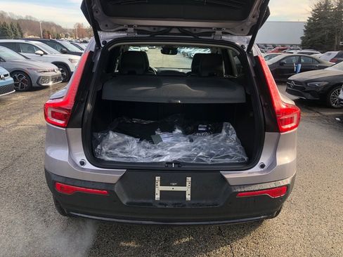 New 2026 Volvo XC40 B5 Ultra w/ Protection Package Premier image 38