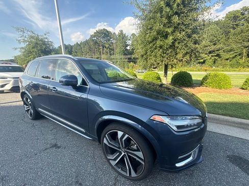 Used 2024 Volvo XC90 B6 Ultimate w/ Lounge Package AWD/4WD image 7