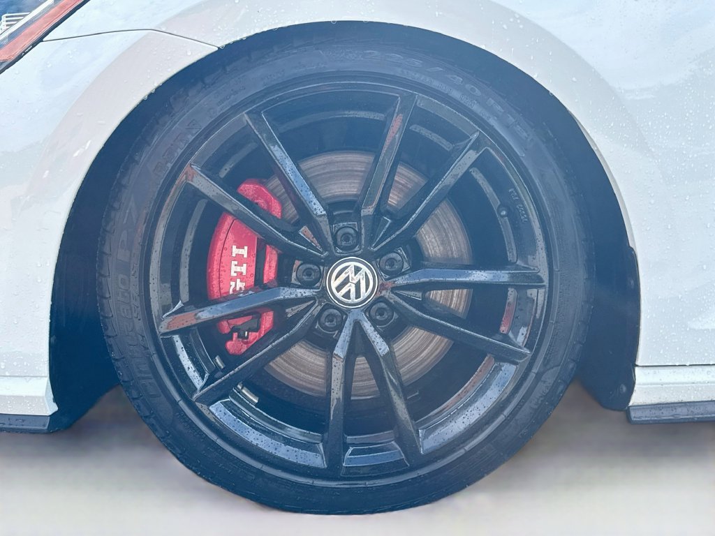 Used 2021 Volkswagen GTI SE FWD image 31