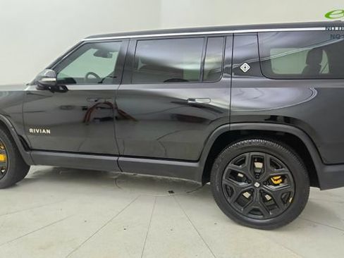 Used 2024 Rivian R1S Adventure AWD/4WD image 24