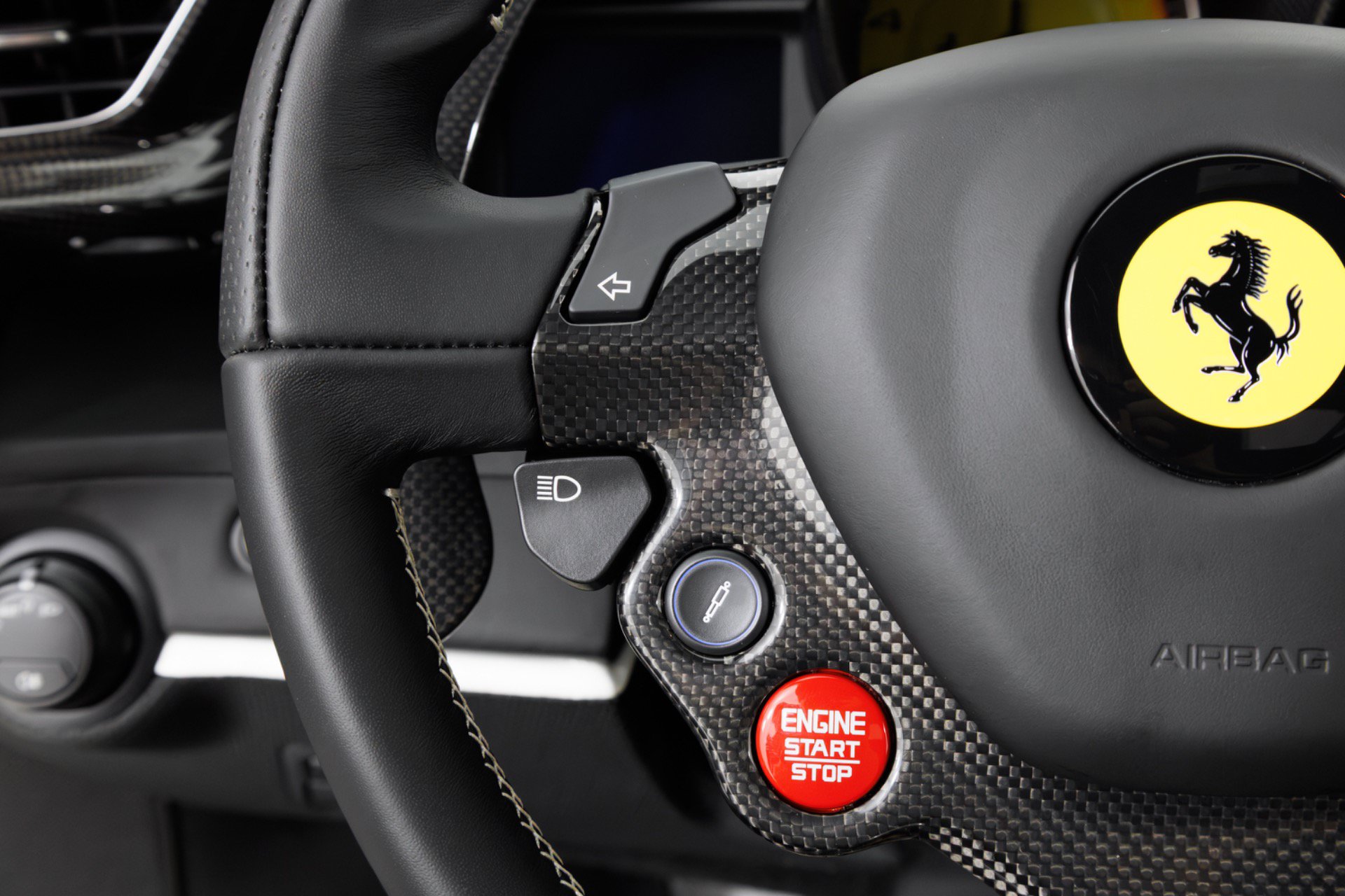 Used 2020 Ferrari 488 Pista Coupe RWD image 23