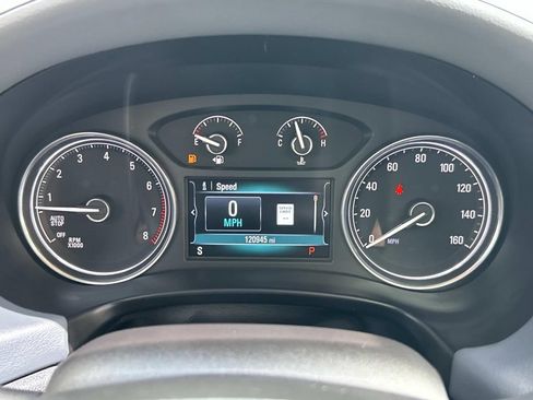 Used 2018 Buick Enclave Premium w/ Experience Buick Package FWD image 41