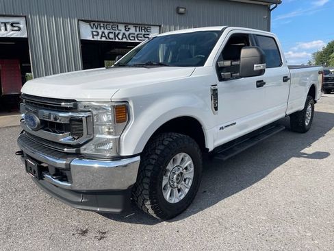 Used 2022 Ford F250 XLT AWD/4WD image 3