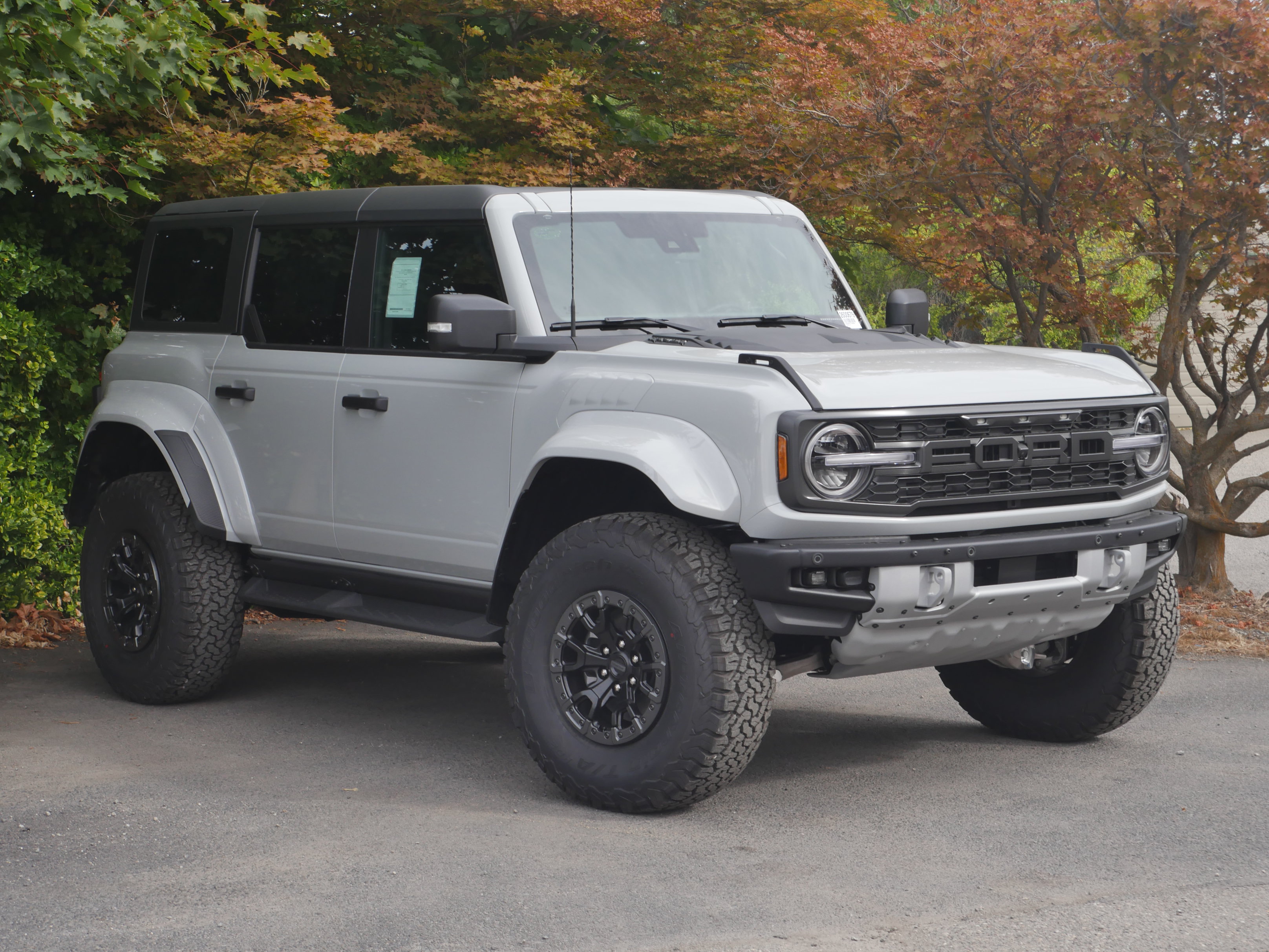 New 2026 Ford Bronco Raptor w/ Interior Carbon Fiber Pack AWD/4WD image 37
