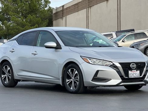 Used 2020 Nissan Sentra SV image 5