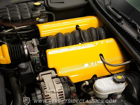 Used 2004 Chevrolet Corvette Convertible w/ Preferred Equipment Group RWD image 35