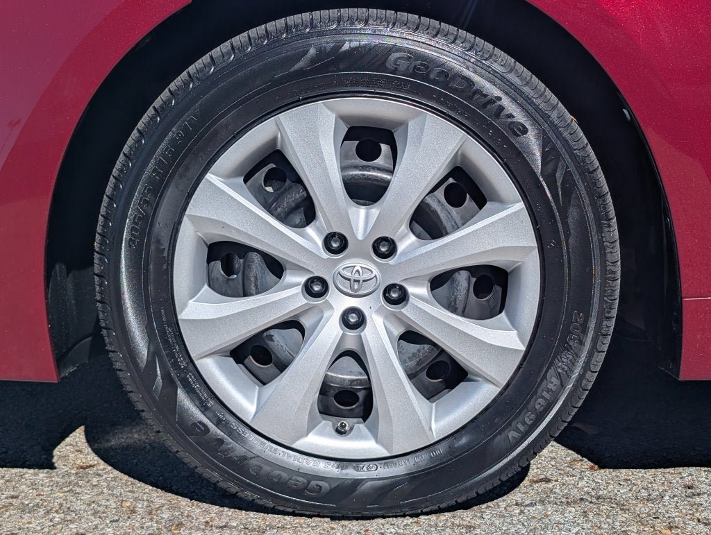 Certified 2023 Toyota Corolla LE FWD image 32